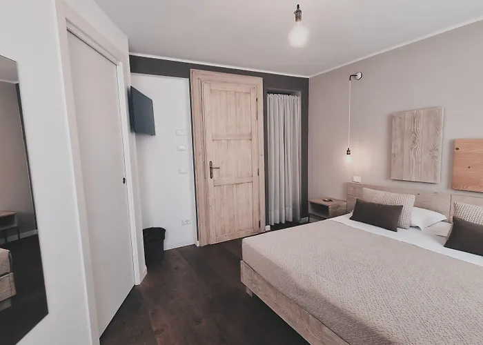 Πανσιόν Bardoliners 4*